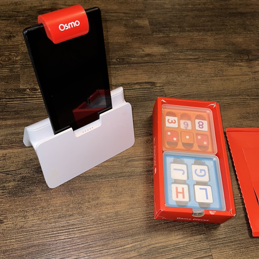 Amazon Fire 7 Tablet 9th Gen With Osmo Base and Genius Starter Kit
